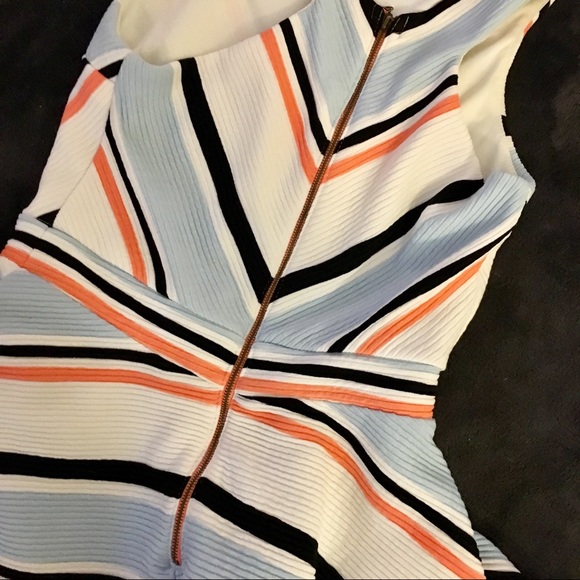 SMALL Xhilaration Gorgeous Dress! - Picture 2 of 5